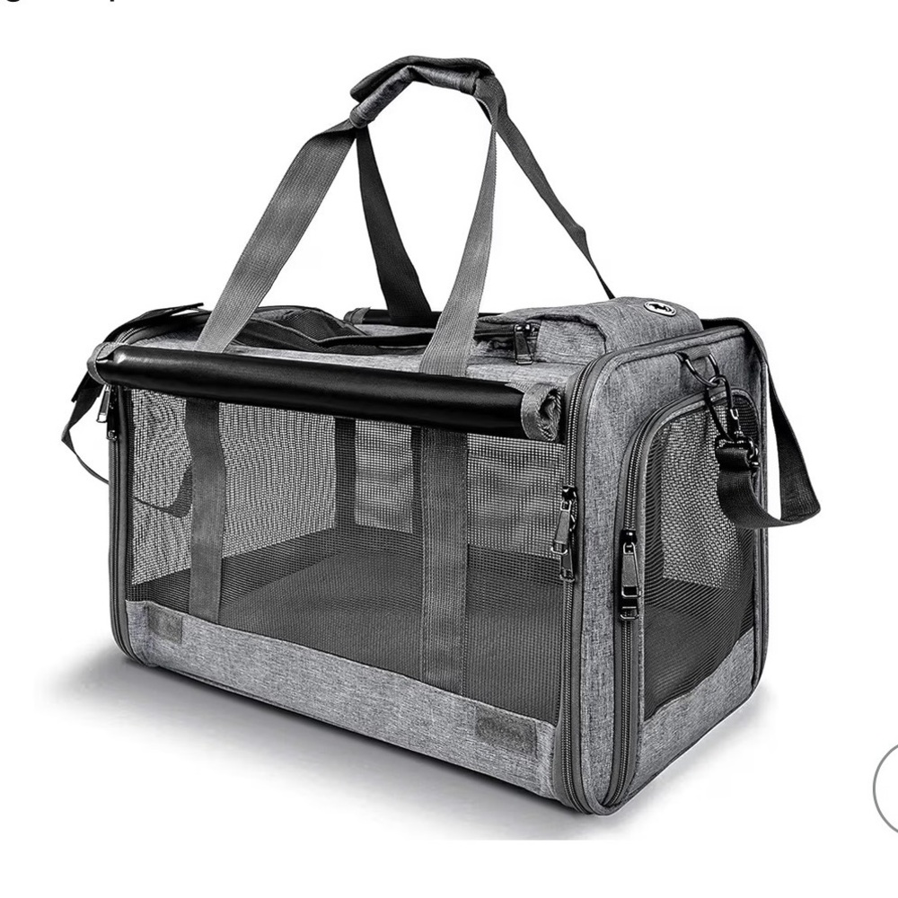 Pet carrier for pets up to 20 lbs., new/never used